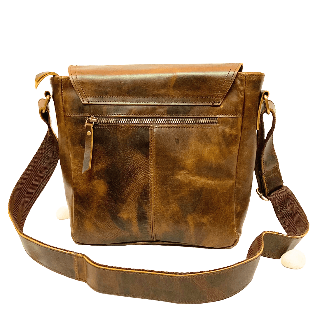 Nera Messenger Bag-Brown