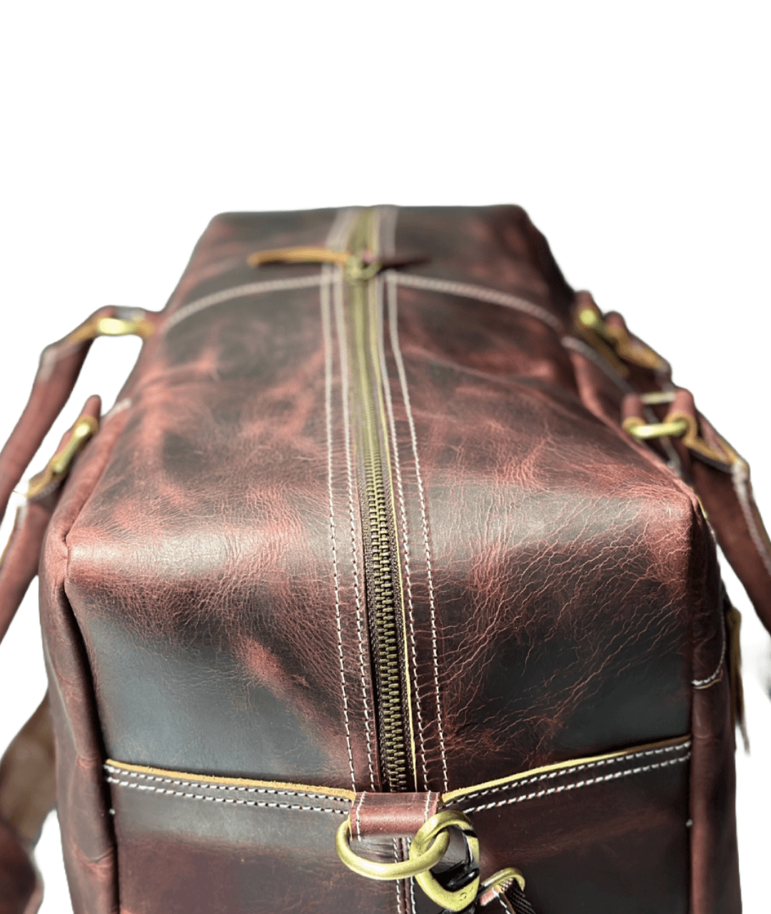 High-quality leather duffle bag from Nera Exim, perfect for stylish and comfortable travel.